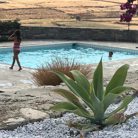 Helíos On Golden * Chrisi Akti (Paros)