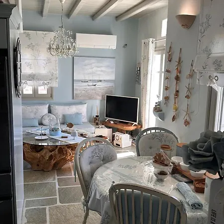 Helios On Golden Chrisi Akti (Paros)