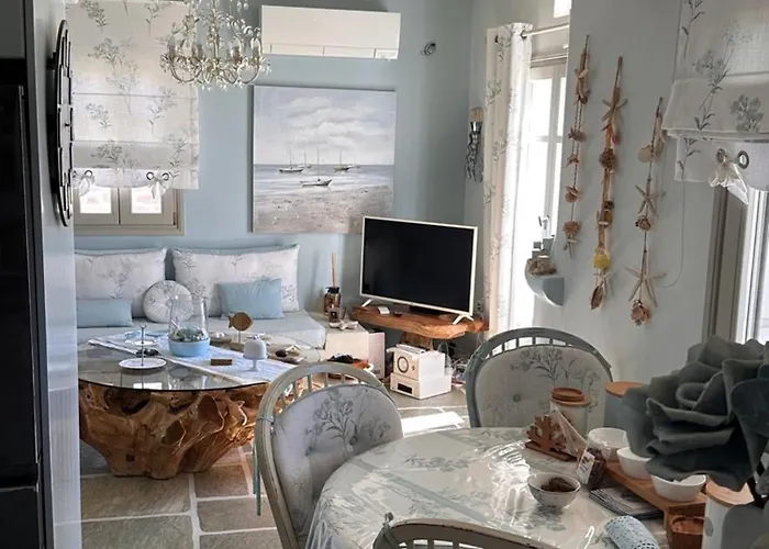 Helíos On Golden Chrisi Akti (Paros)